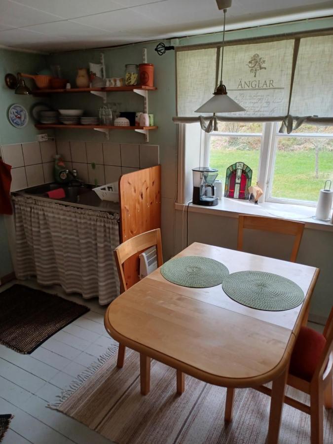 Kopparhyttan1 Guest House Valdemarsvik Bagian luar foto