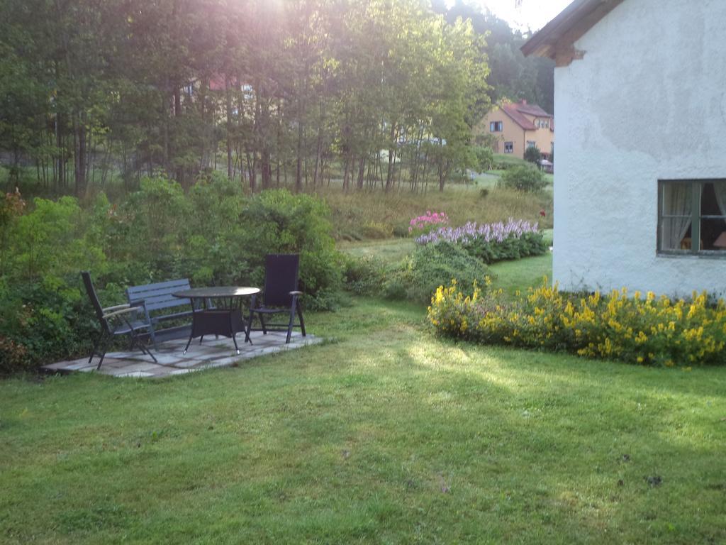 Kopparhyttan1 Guest House Valdemarsvik Bagian luar foto